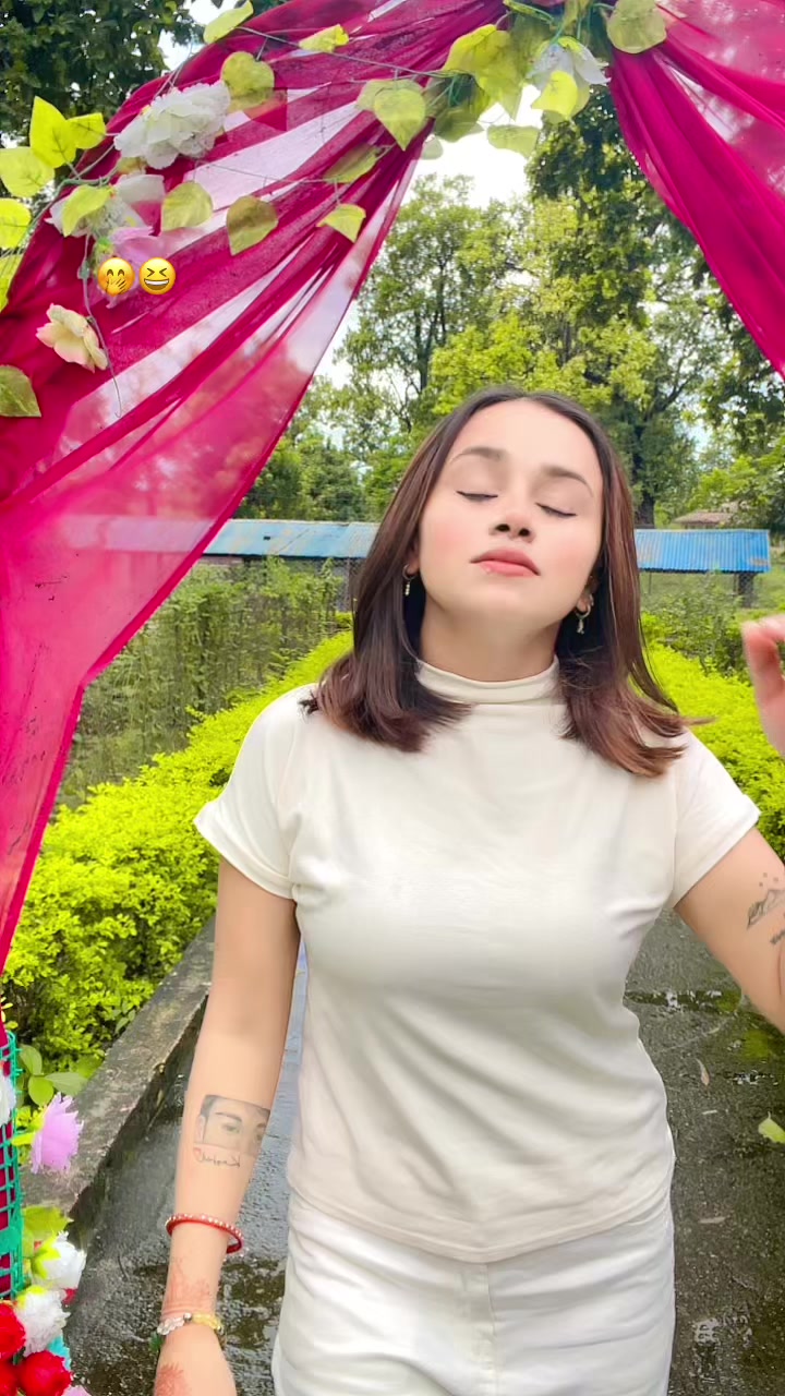 @अन्जना मिस😚💐🦋