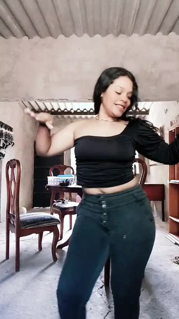 @Daniela Gonzalez Daniela Gonza