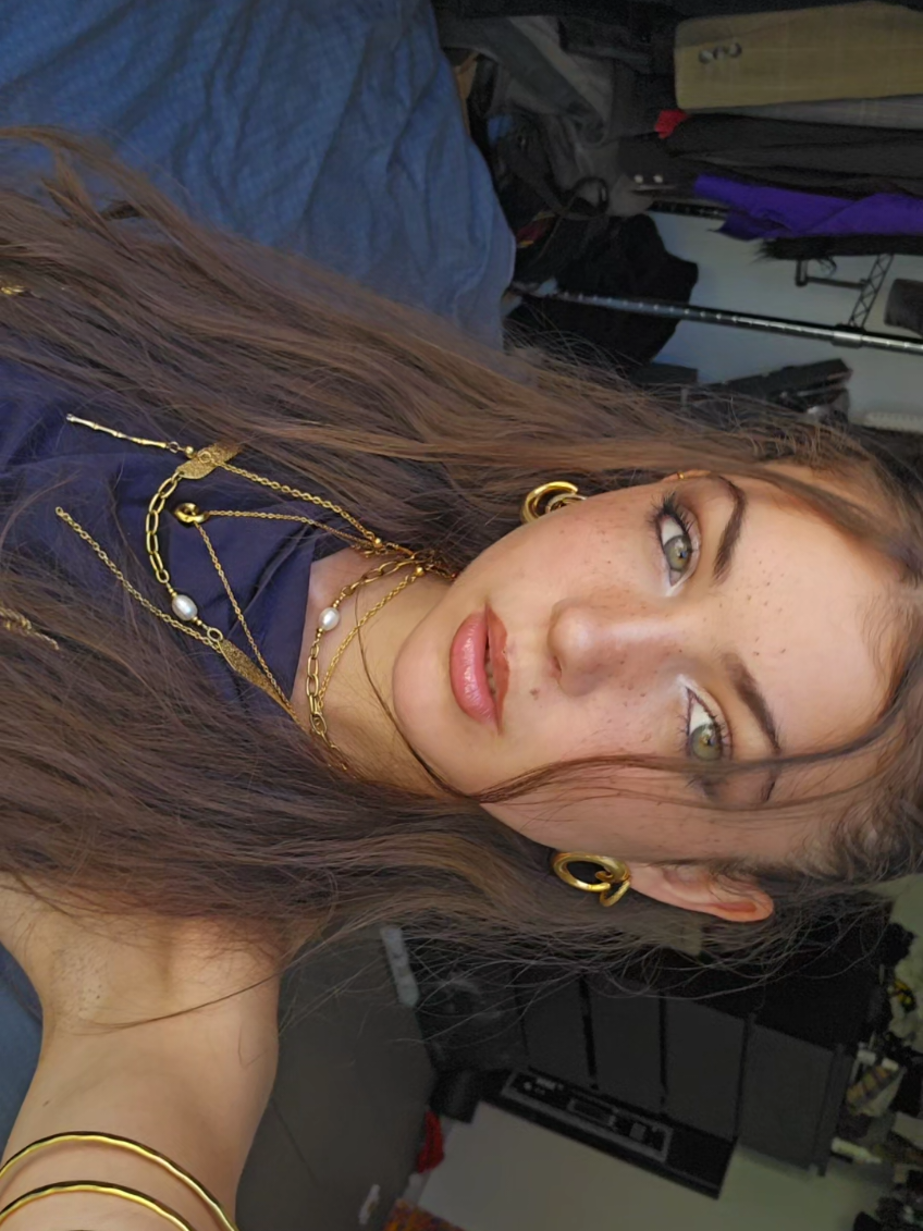 @𝙷𝚊𝚗𝚗𝚊𝚑♡︎