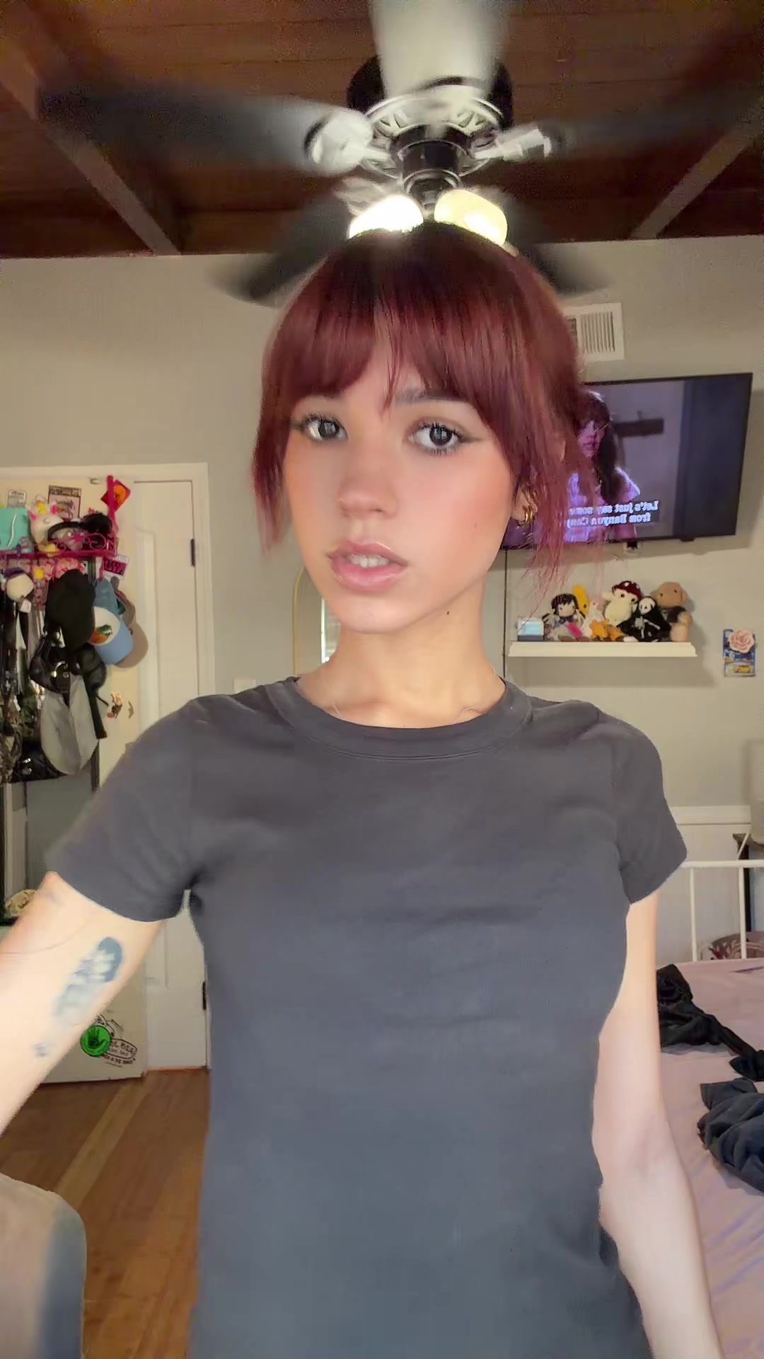 @halenaswrld