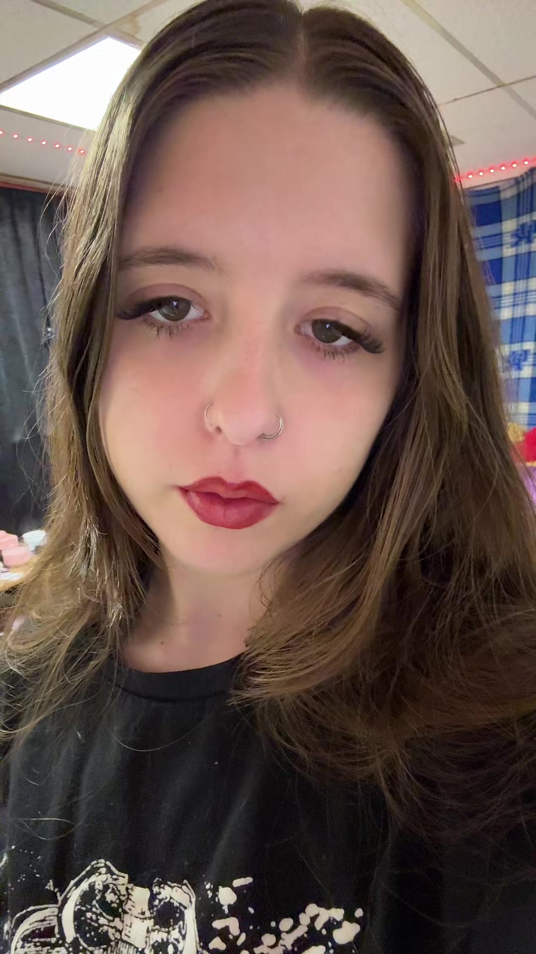 @<3
