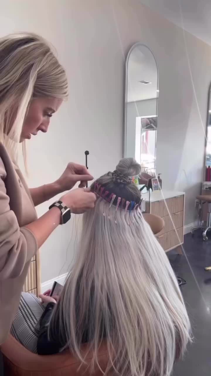 @elisabethnowakhair