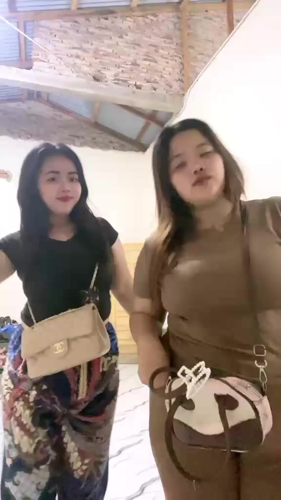@Chichi
