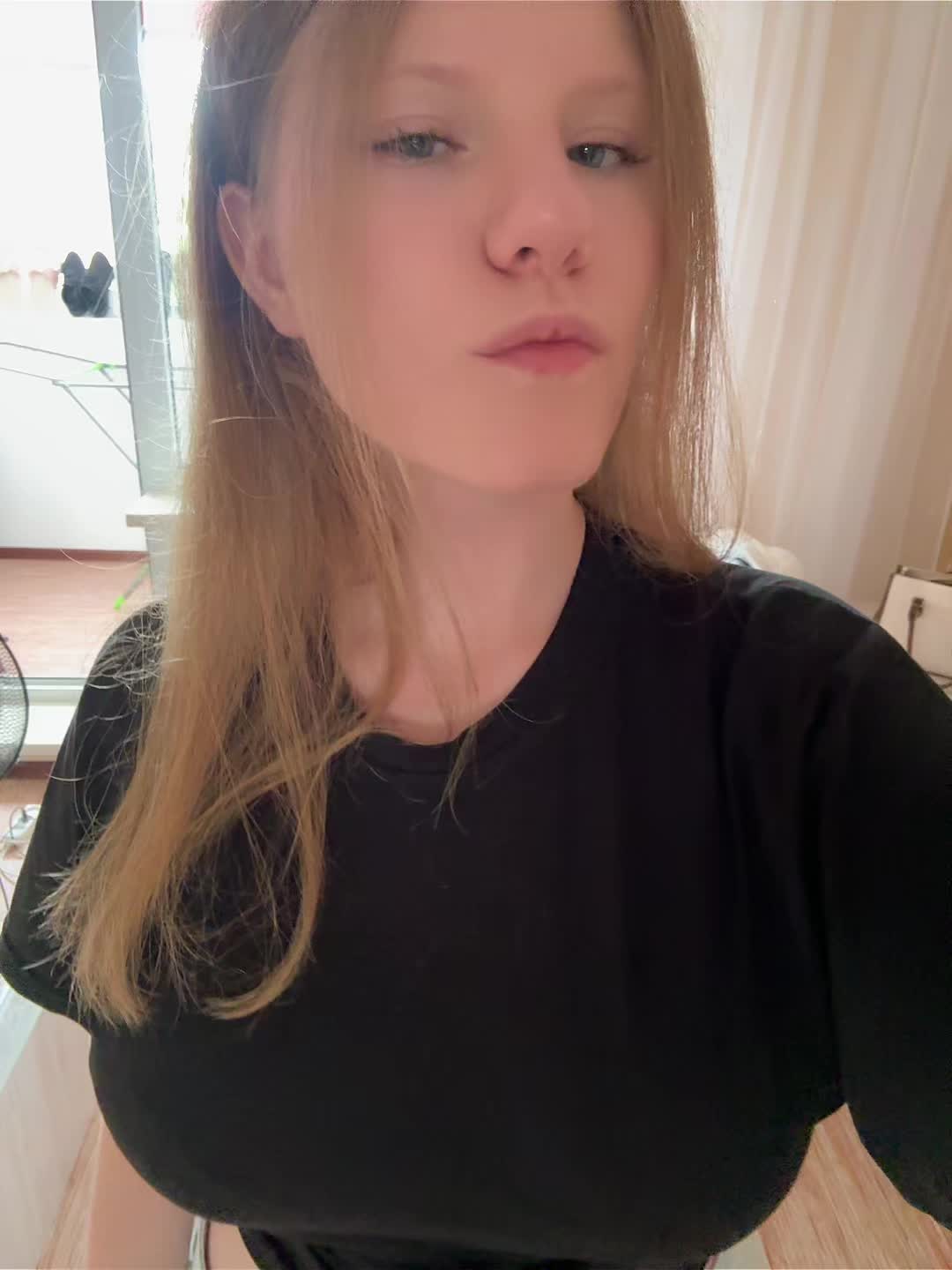 @mamakarina)