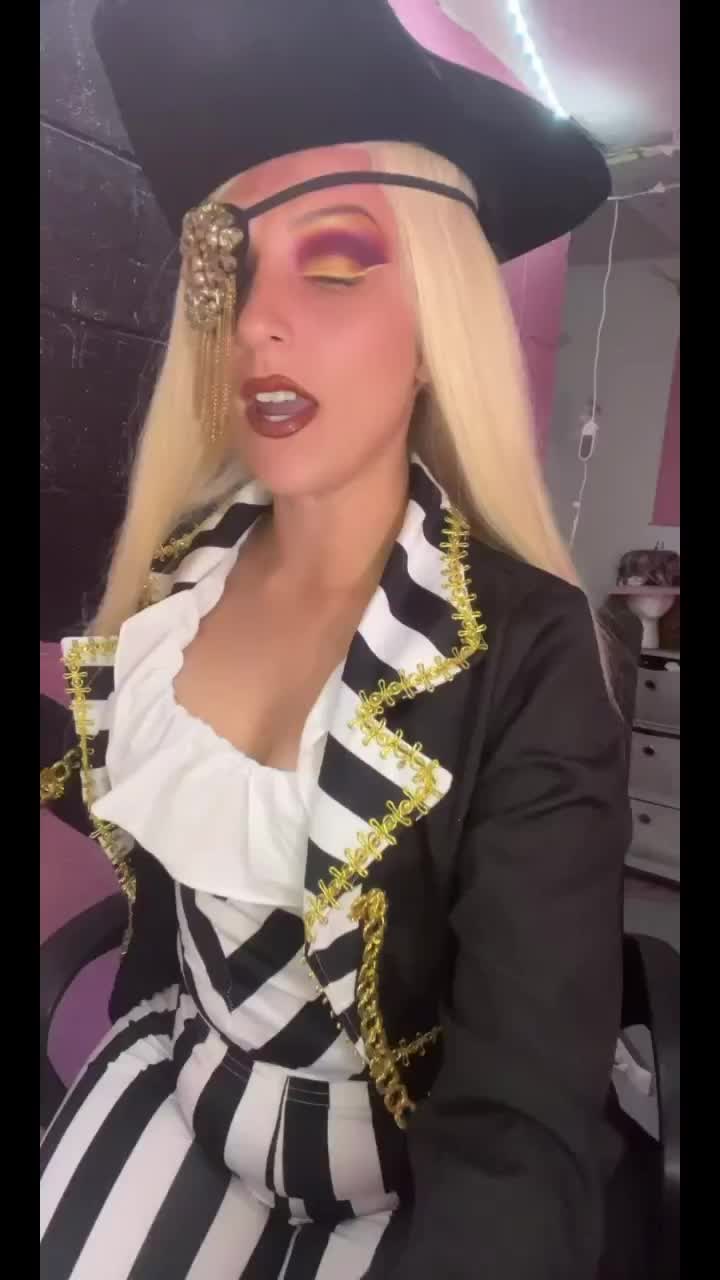 @travieza
