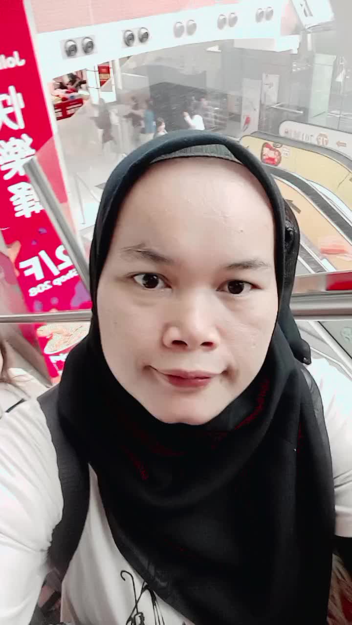 @Shakira putry
