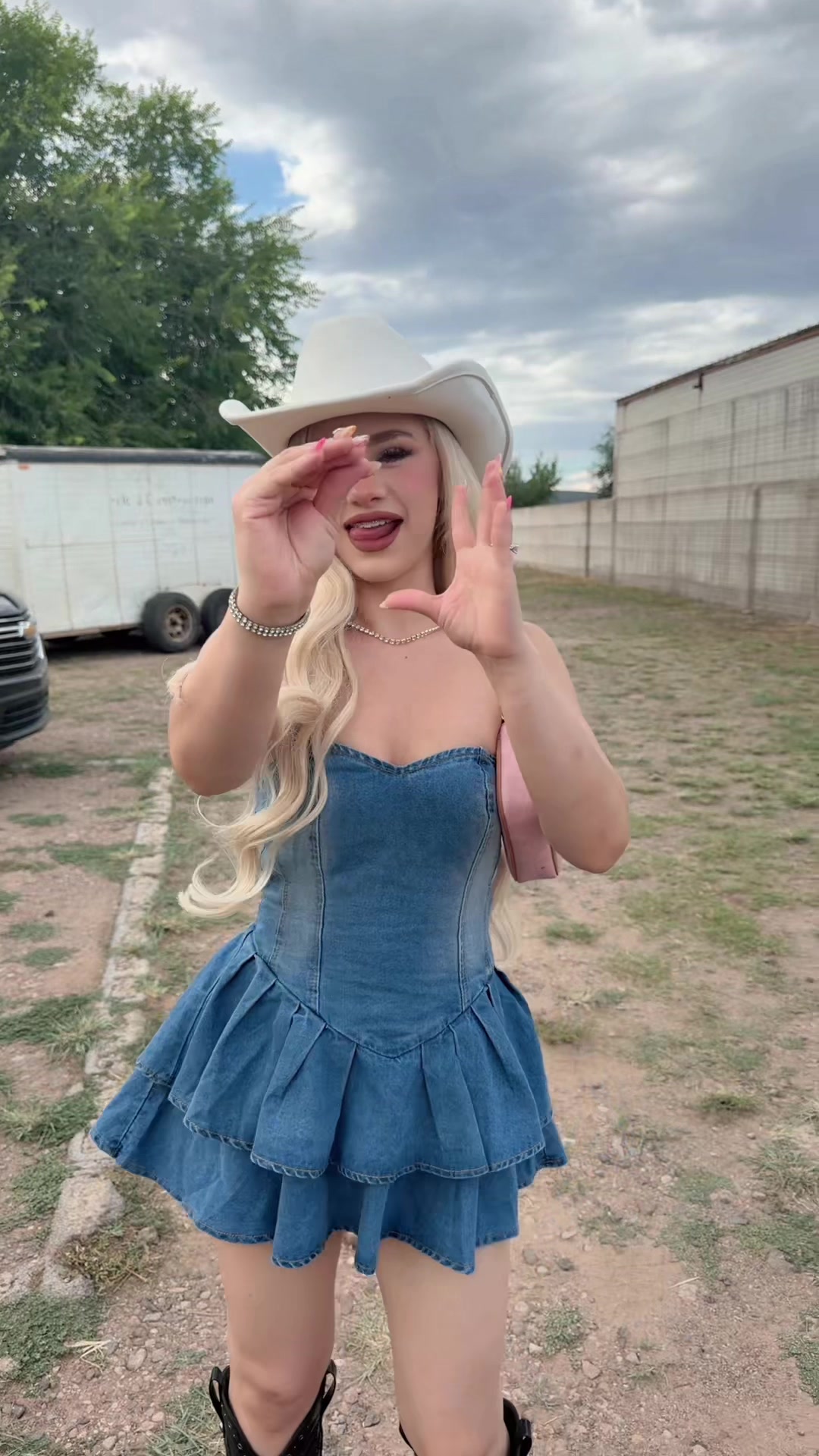 @𝐊𝐀𝐘𝐋𝐀 𝐂𝐎𝐑𝐓𝐄𝐙 🍒