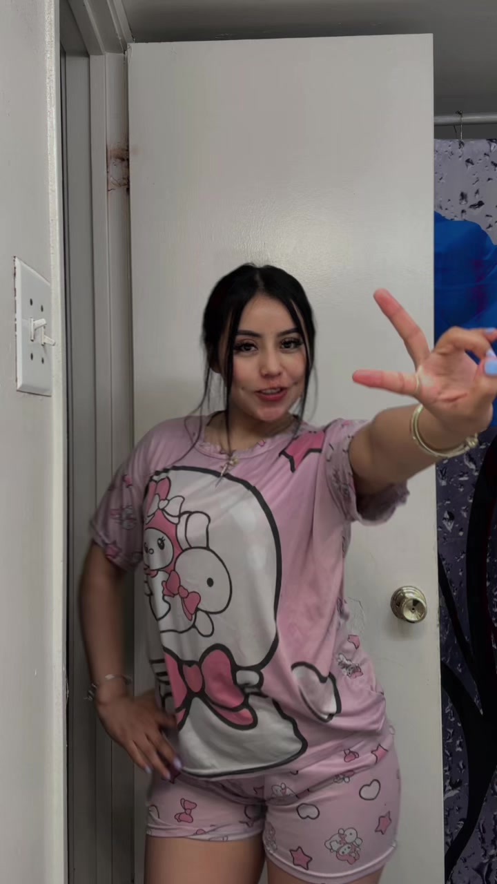 @Emii🍇