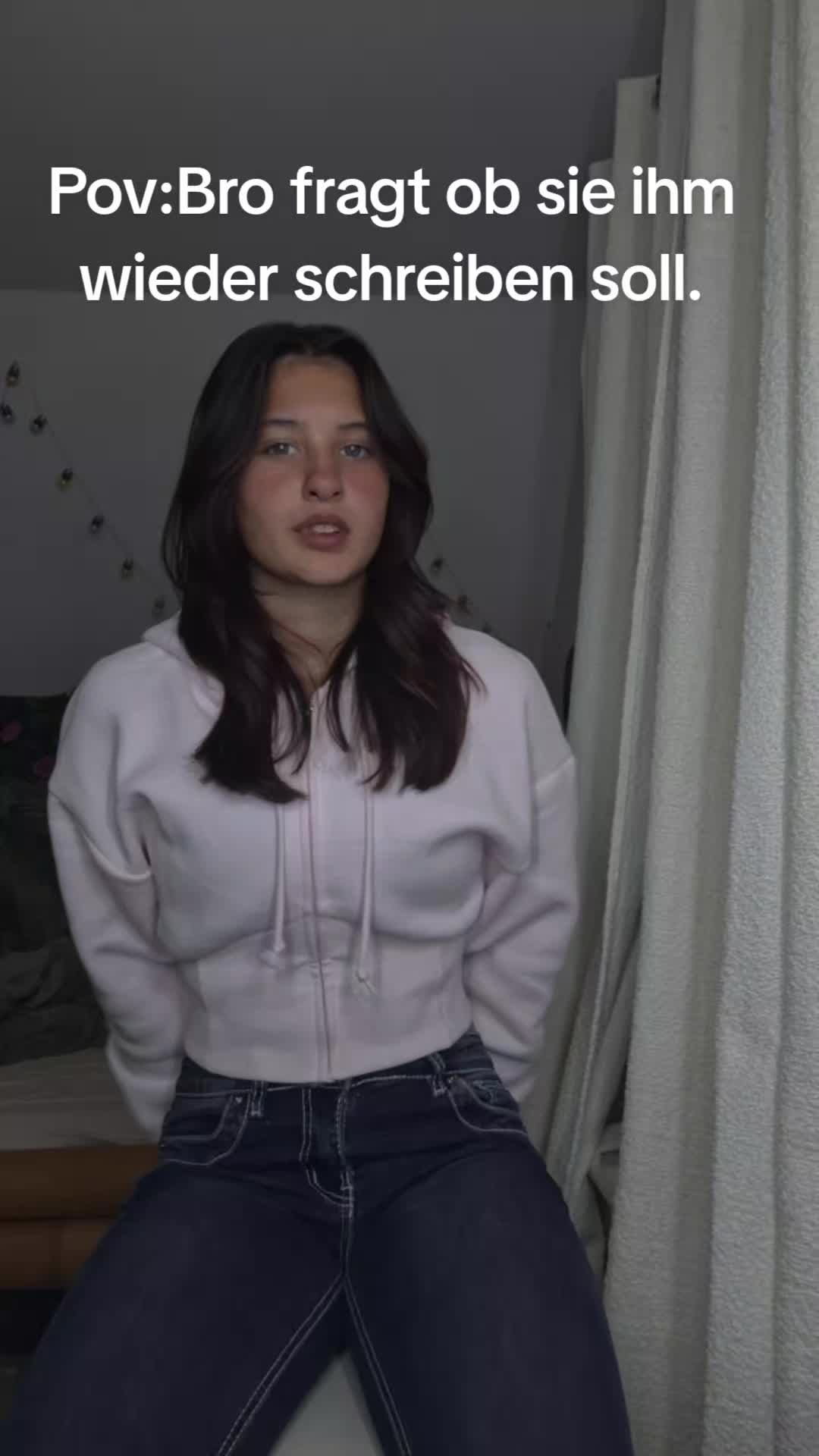 @Sophia