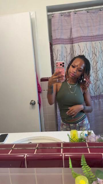 @Naee B 💲