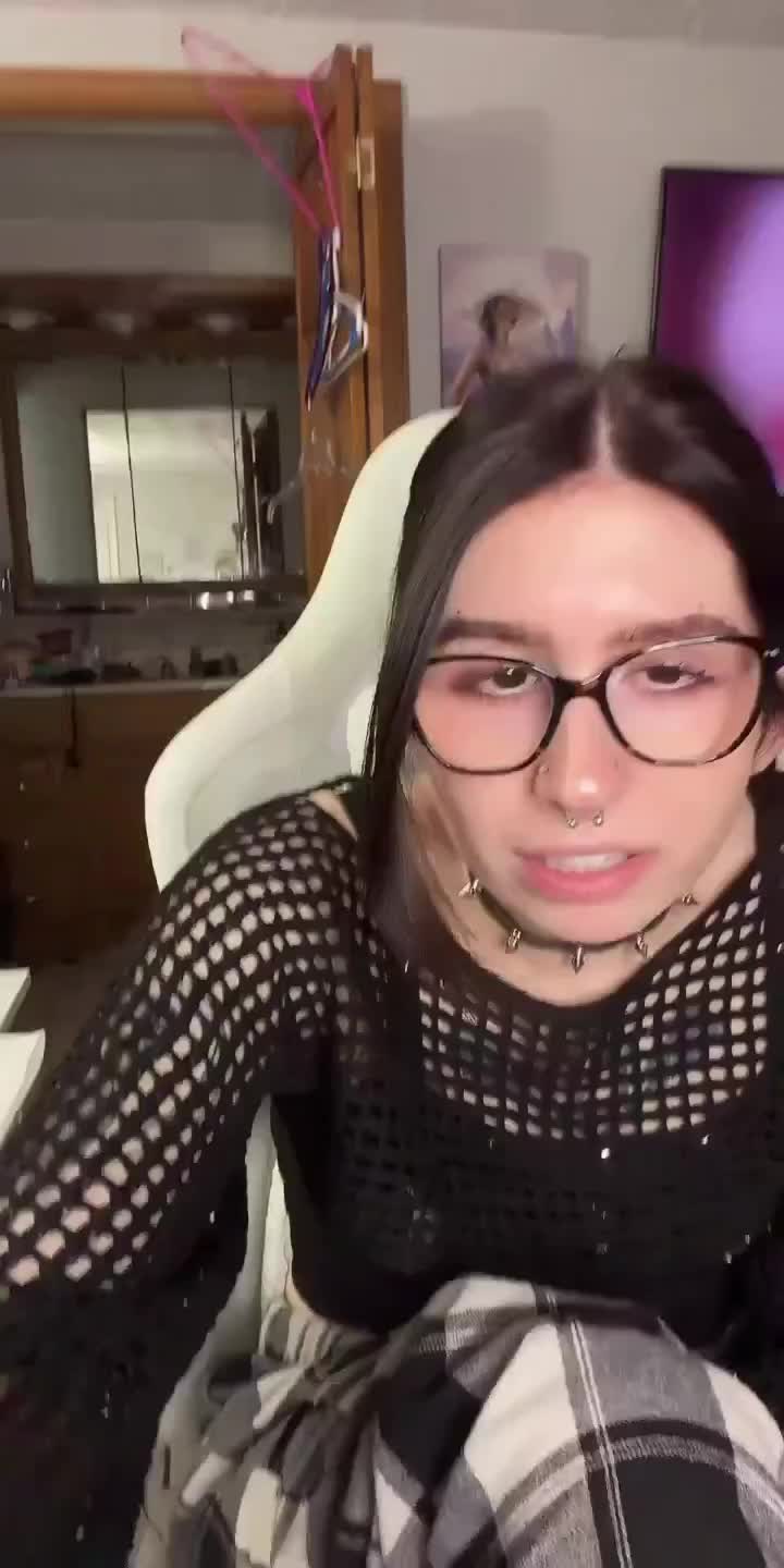 @_panic.room.princess_