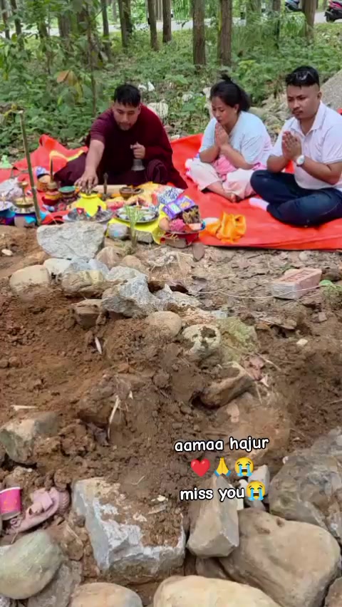 @santoshi Tamang ❤️