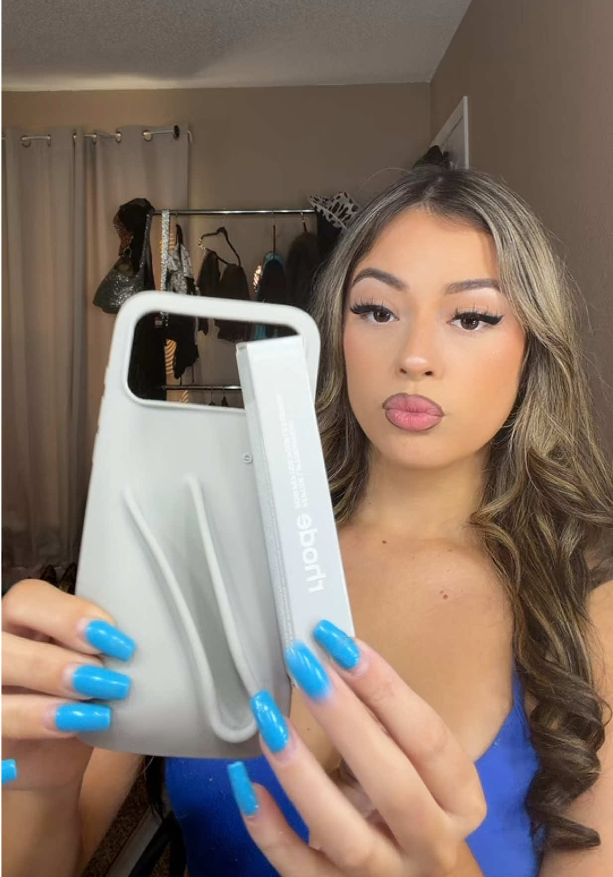 @Nina Salas ✫ ☆ ✯