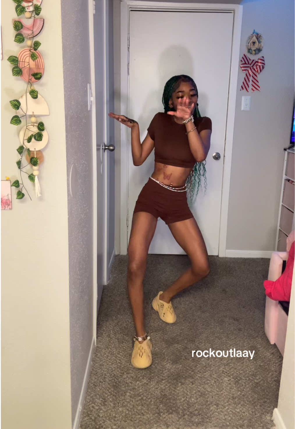 @rockoutlaay
