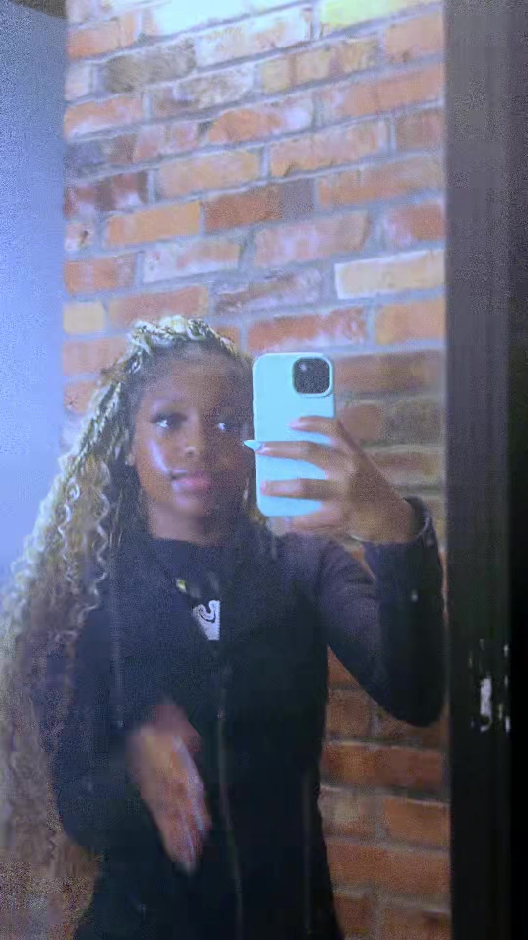 @niaariptayee