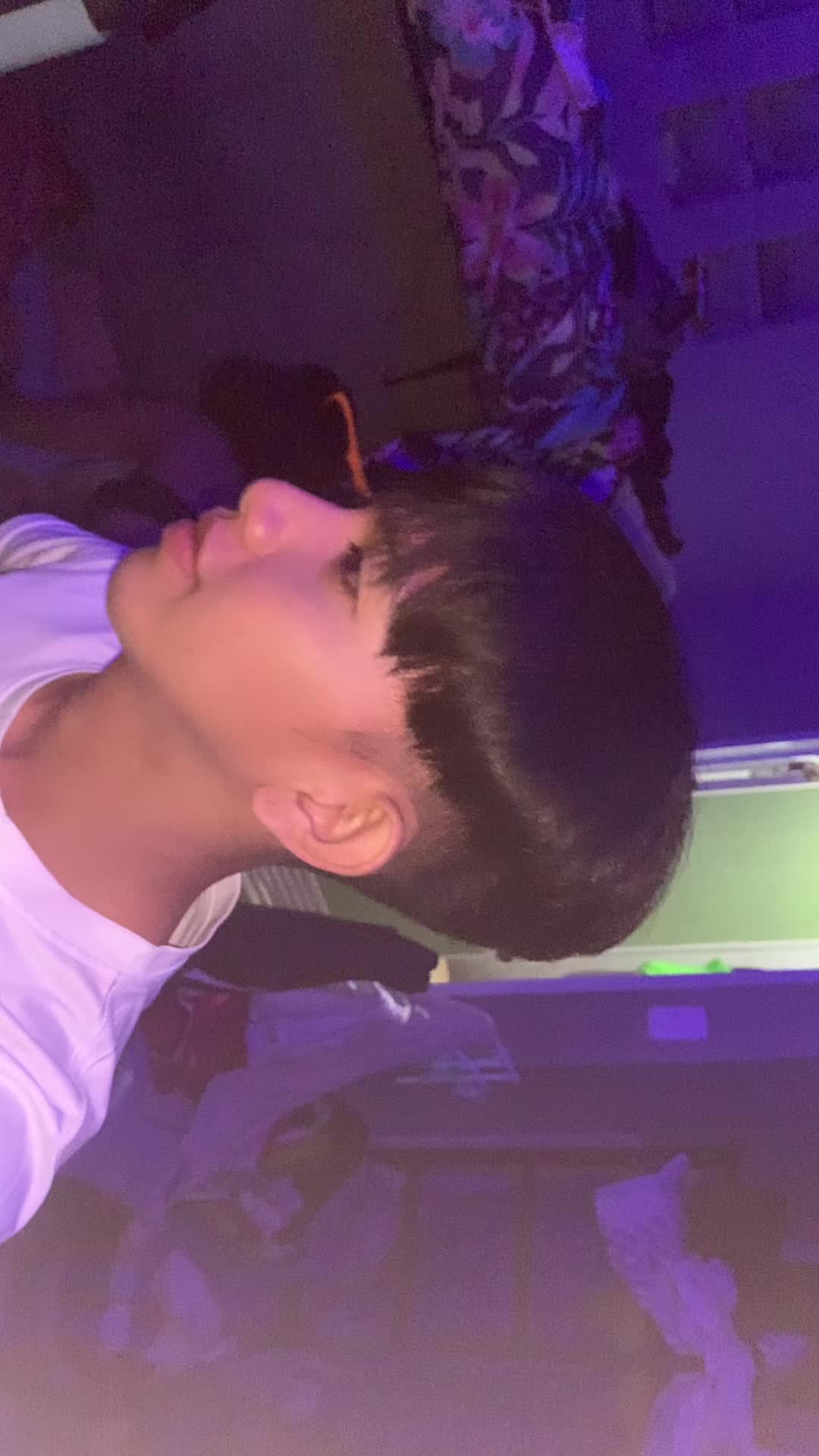 @Sheduu_