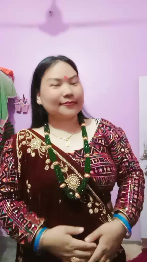 @टुटेको मन सानु गुरुङ