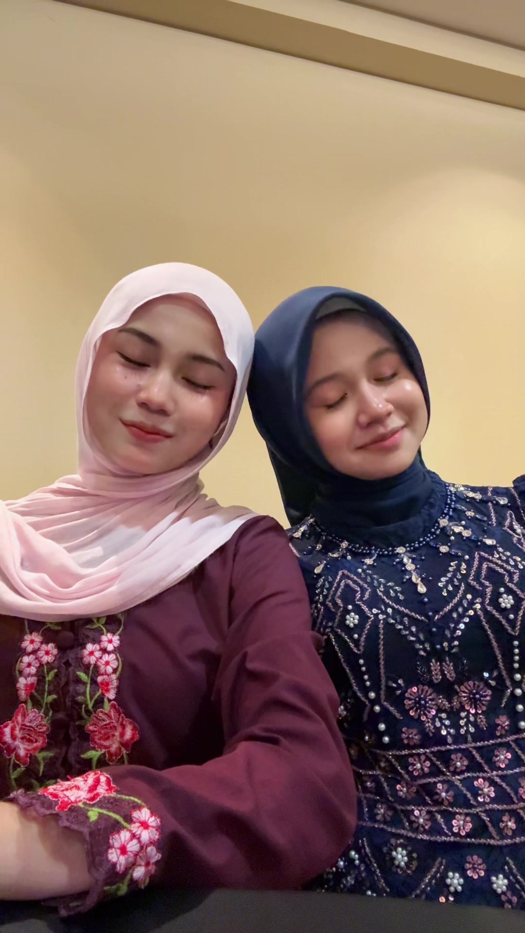 @nnaaheni.🕊️