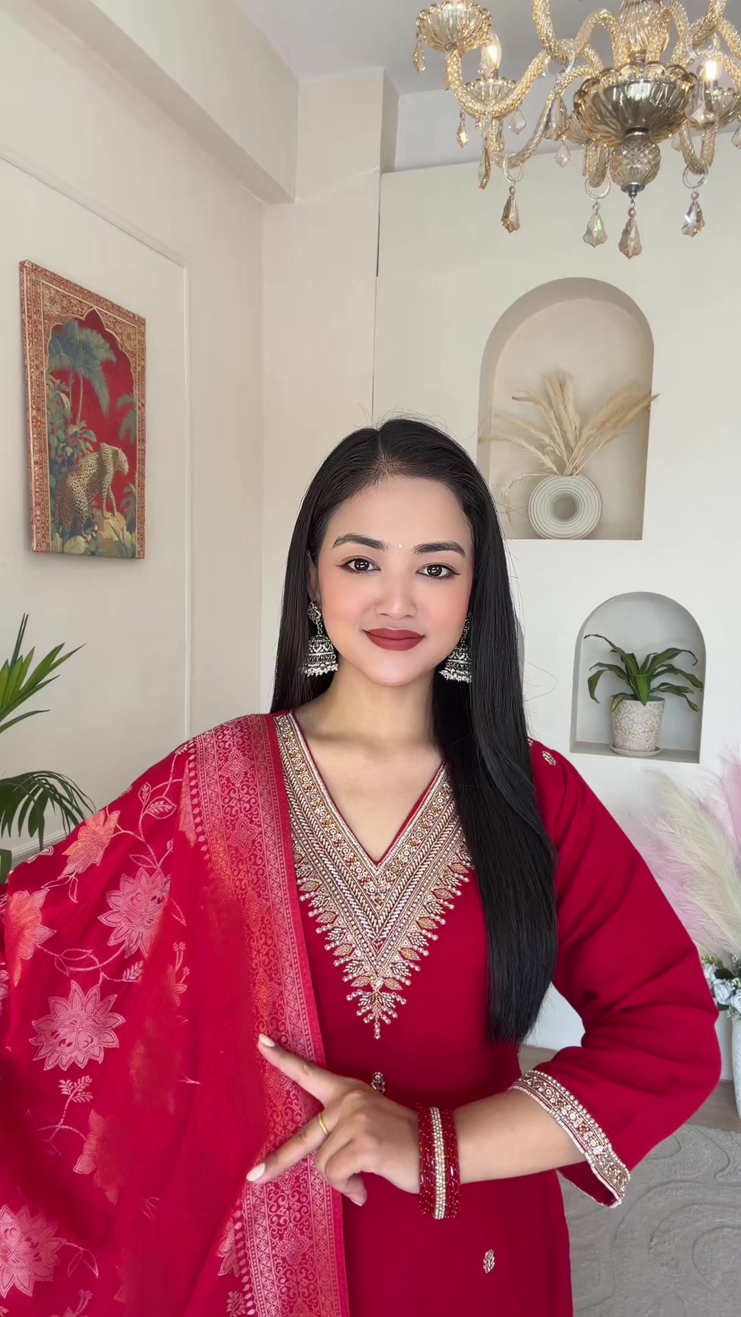 @Naina_TheAttire
