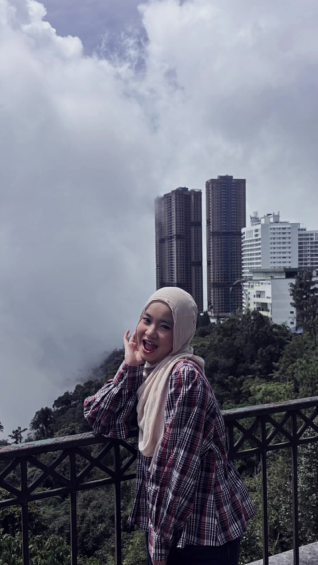 @D4Ni
