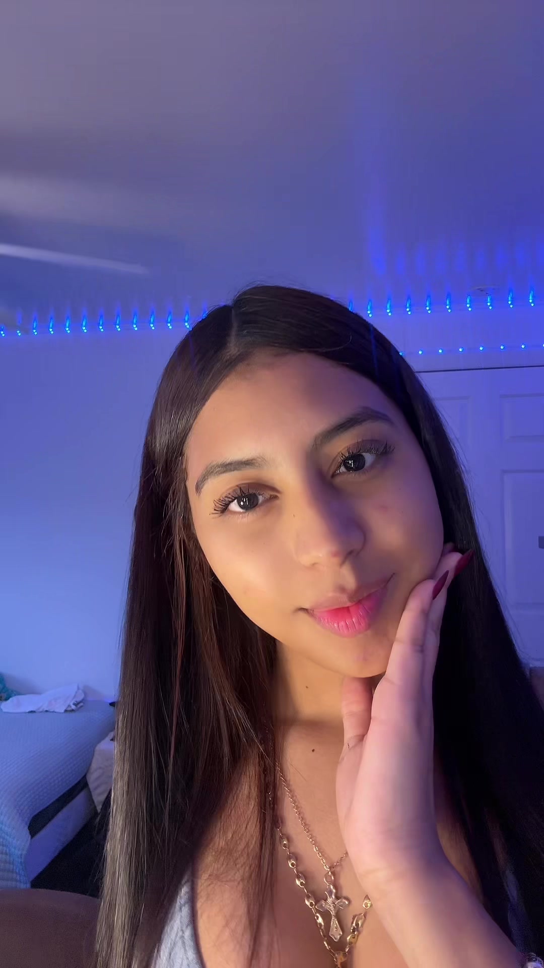 @VALERIA🦦