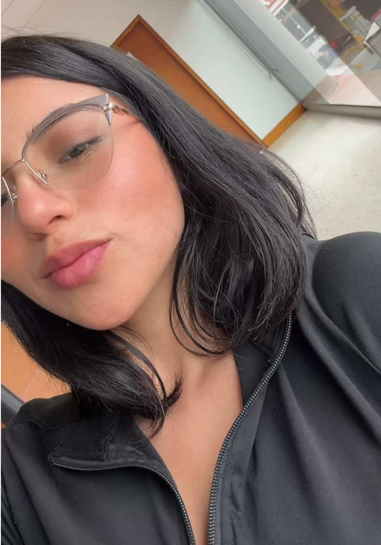 @🧛&zwj;♀️KOLMY✂️