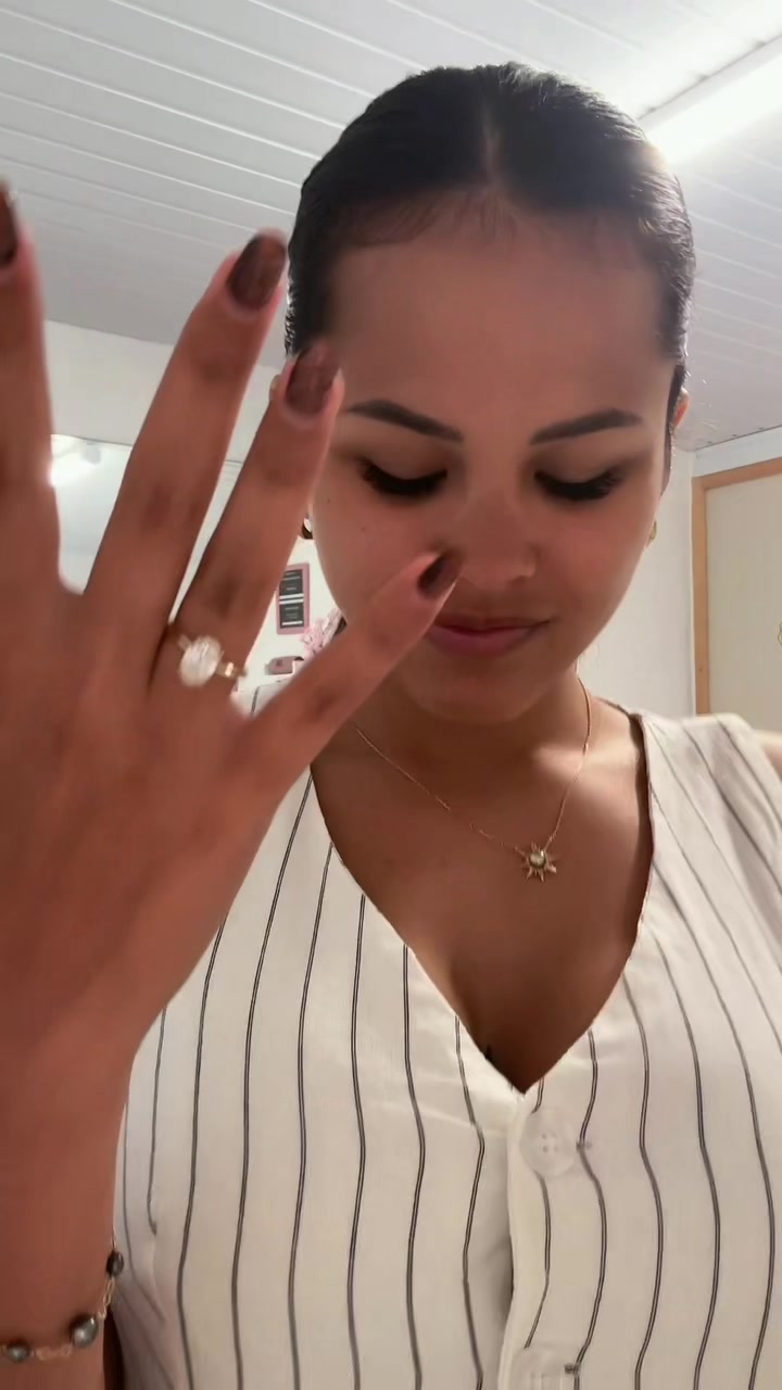 @Laur&egrave;ne