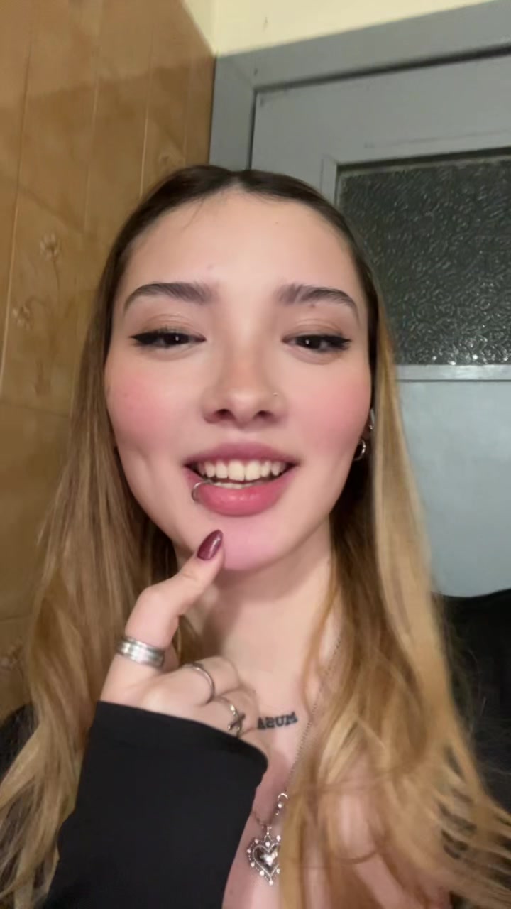 @anni <3