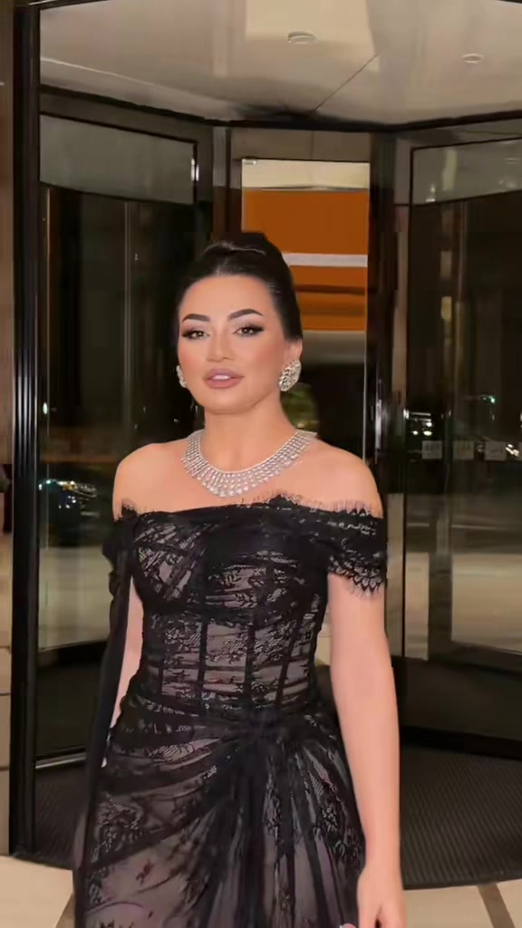 @zeynebheseniofficial