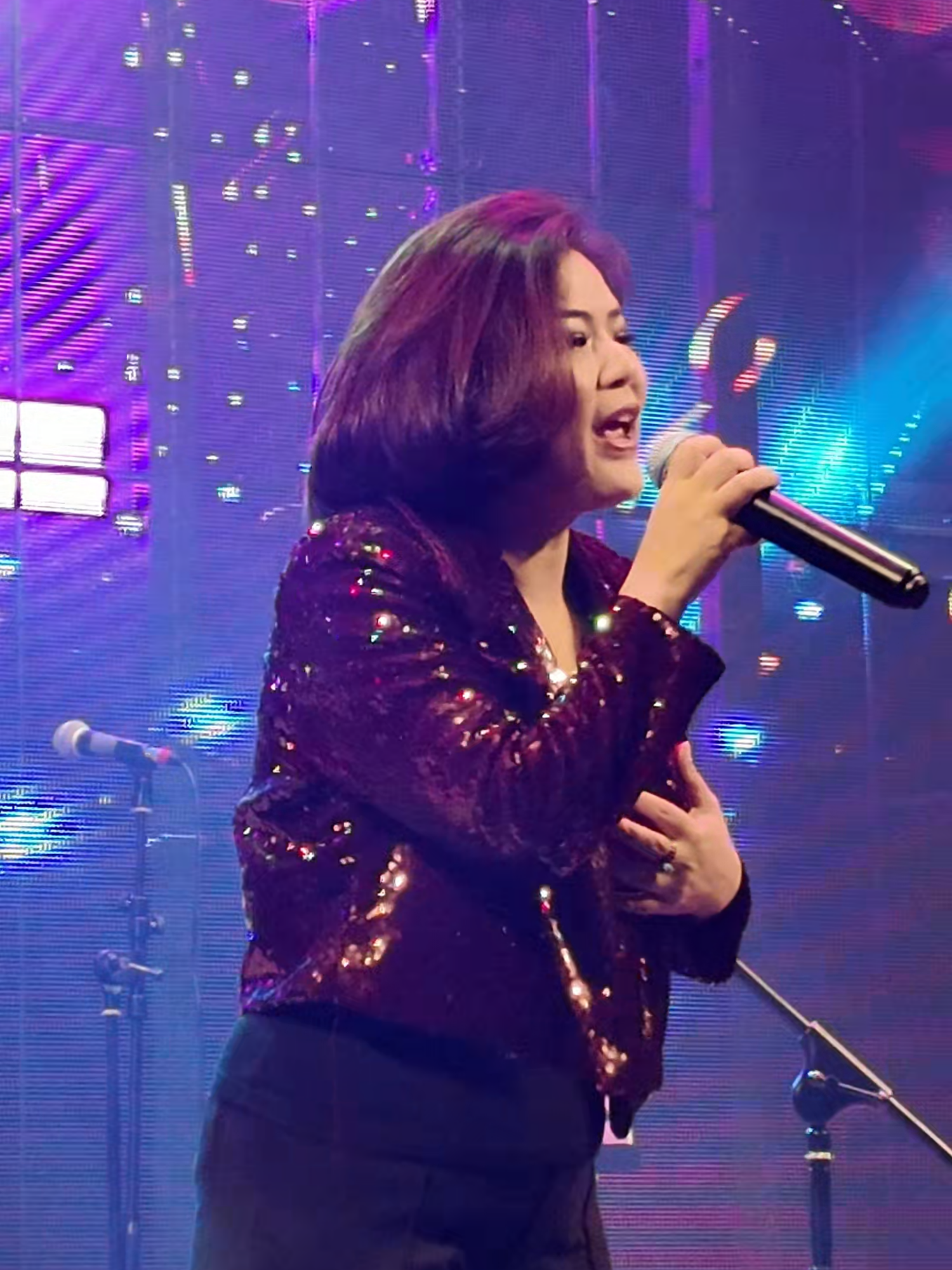 @Sandy Myint Lwin Official