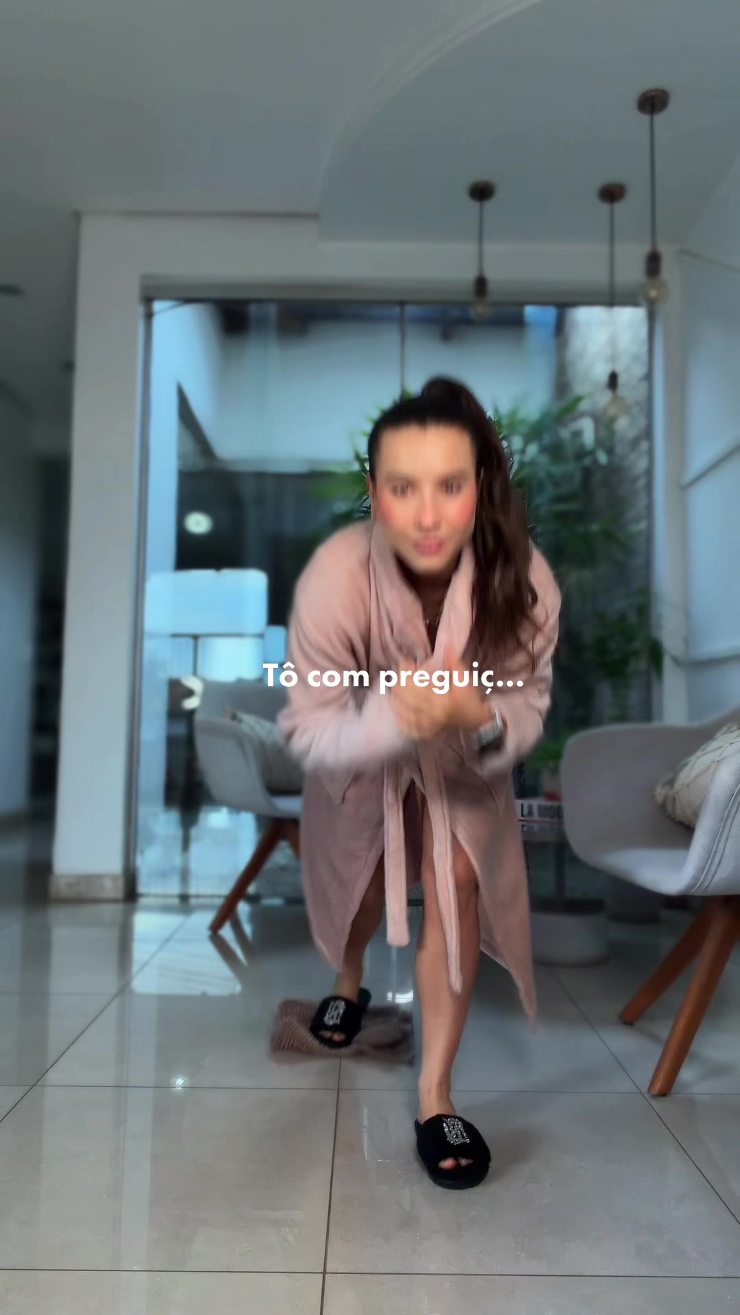 @Gabriela Brand&atilde;o