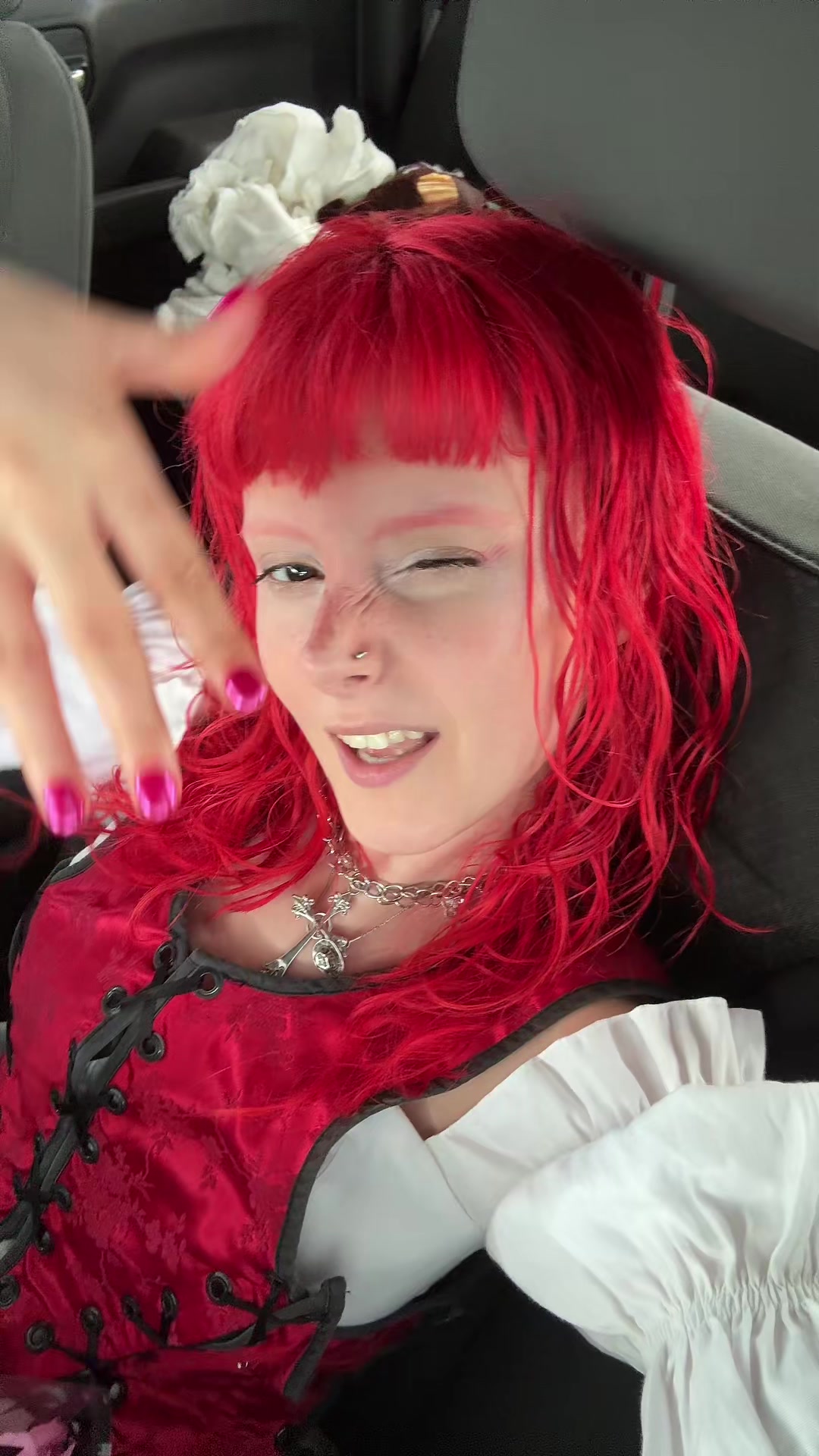 @nazhyde