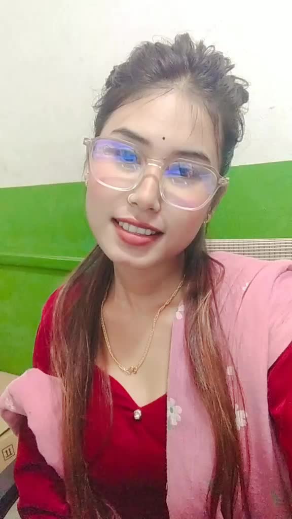 @Xoti(•‿•)