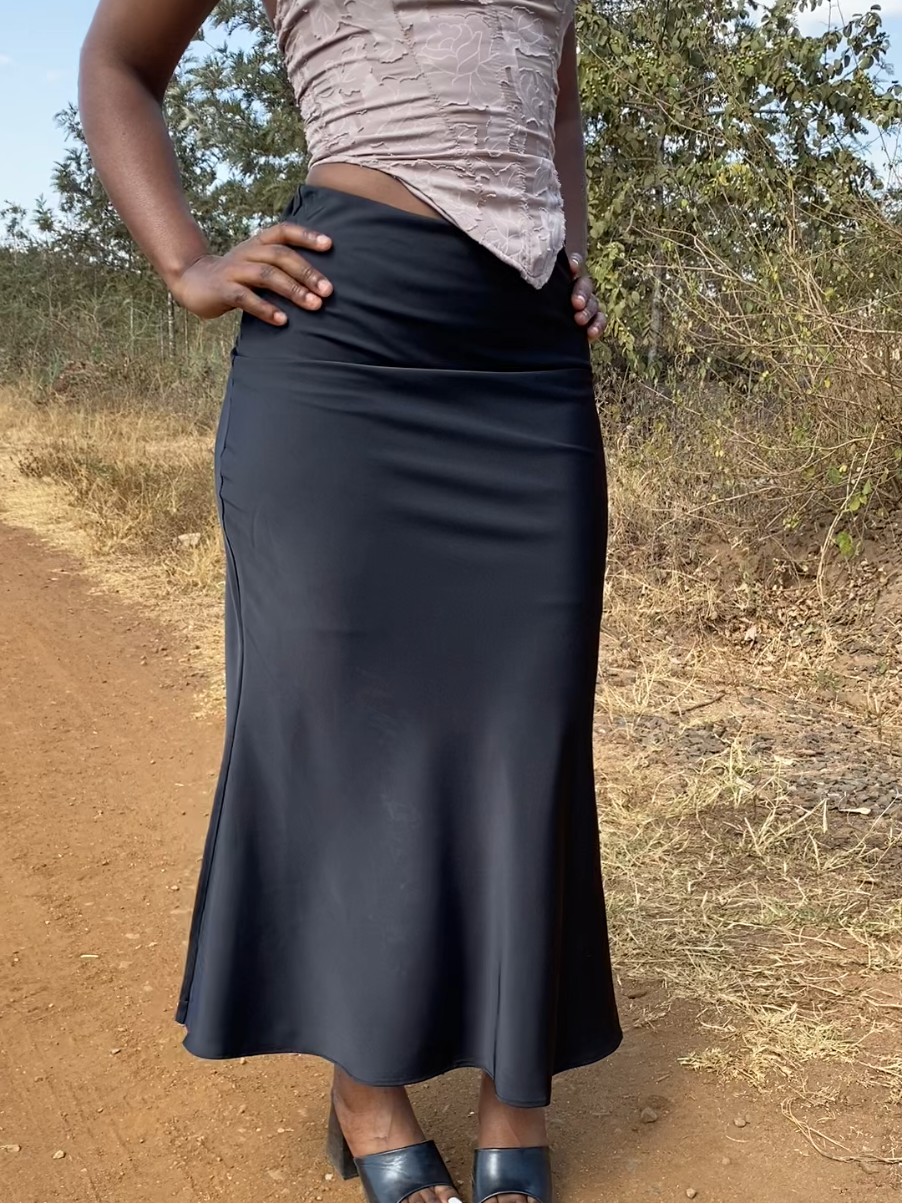 @SATIN SKIRTS PLUG
