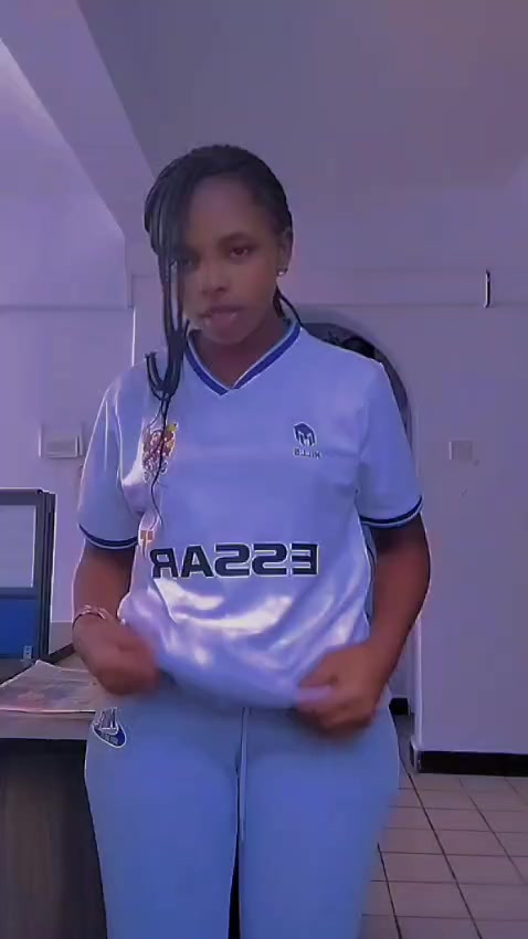 @Gloria Maingi
