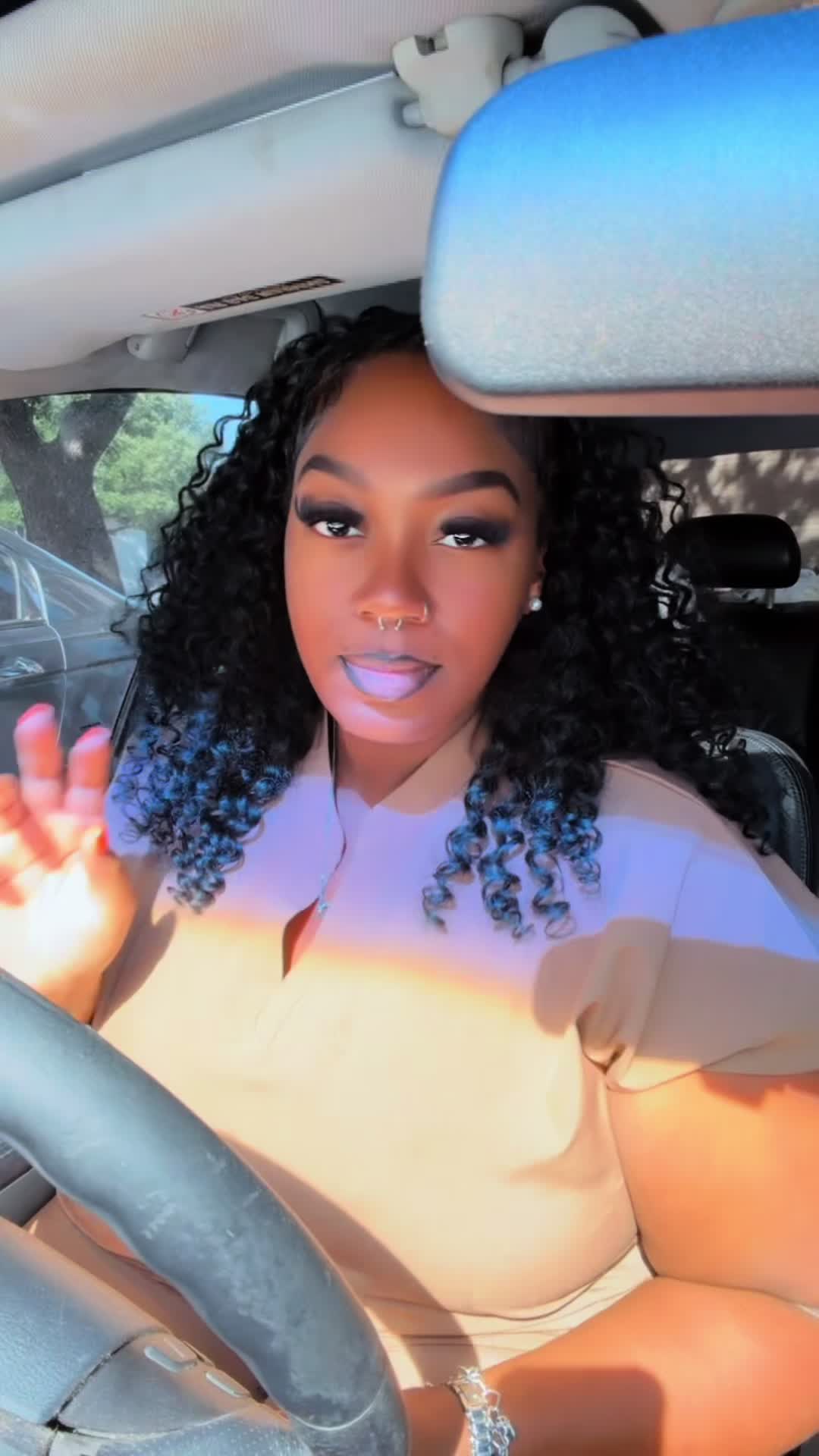 @Re_Charell 🥰