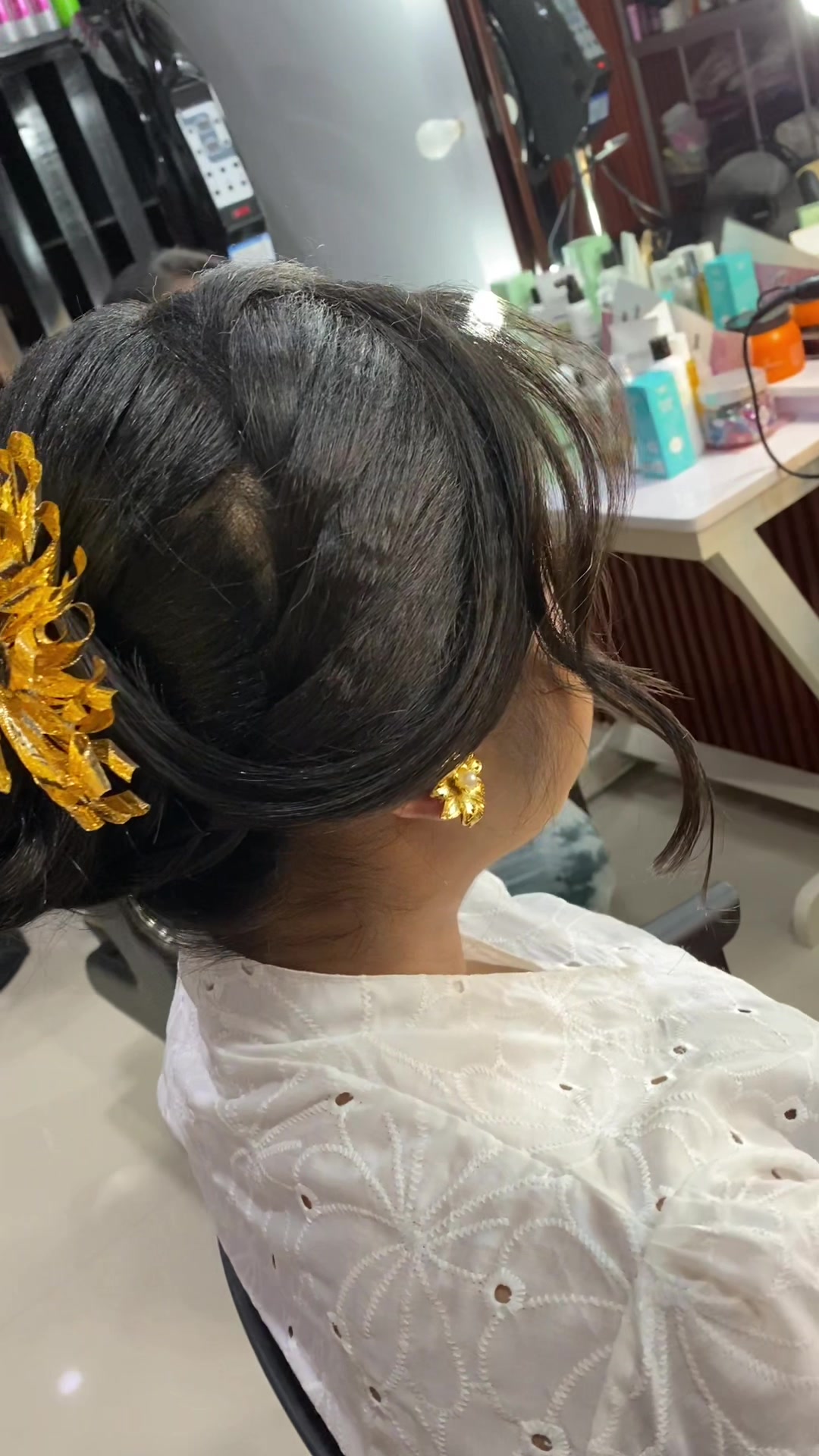 @Regina Wayan Salon