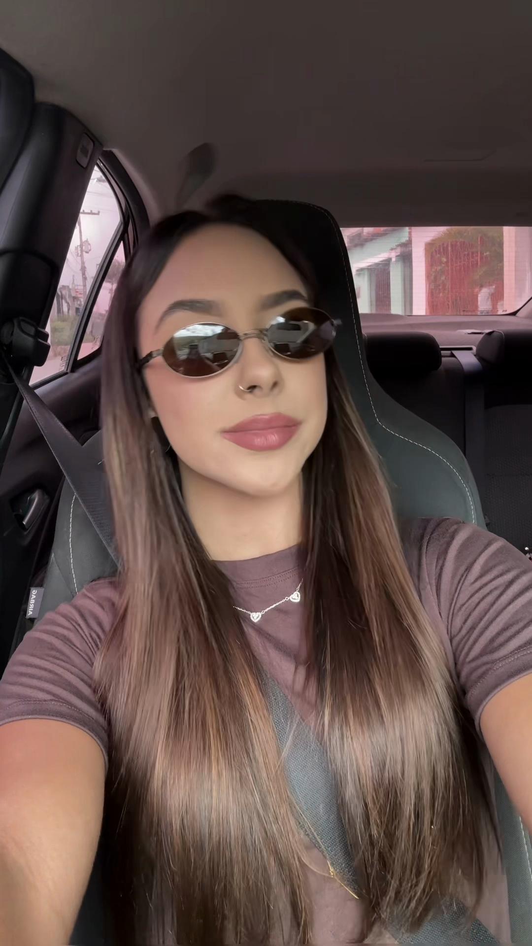 @Larakawanna