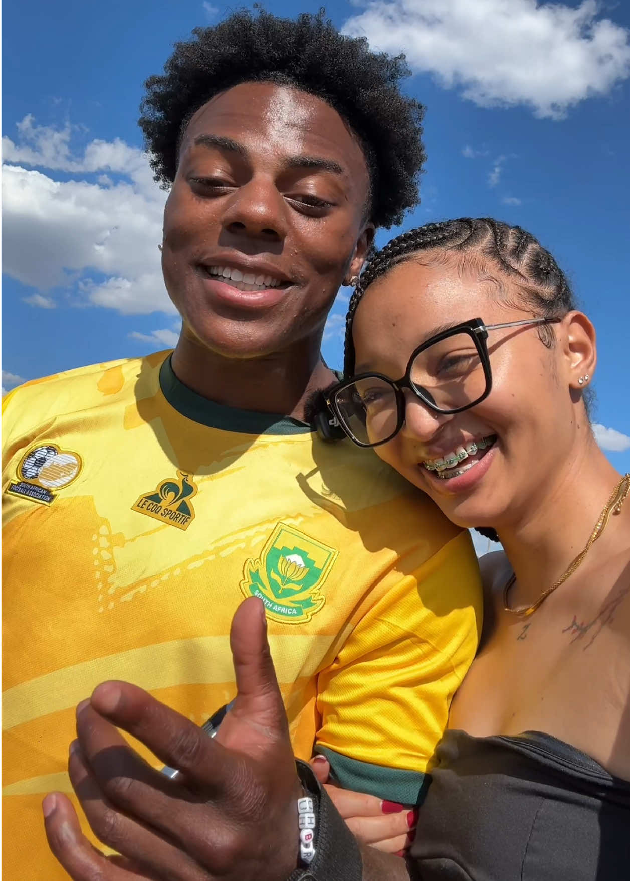 @6lingg 🇨🇳🇿🇦