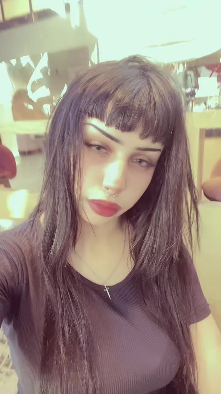 @Aïcha🦇