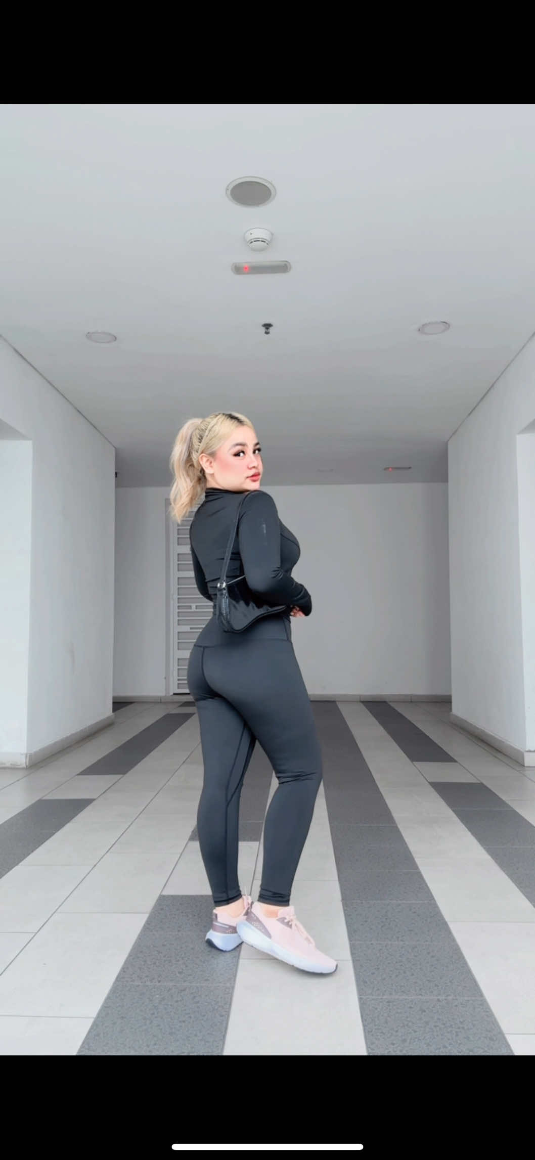@Femeyra