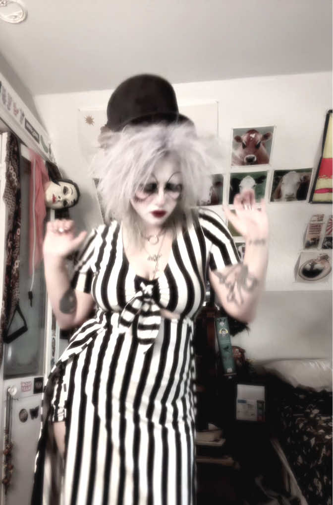 @dollygoth666