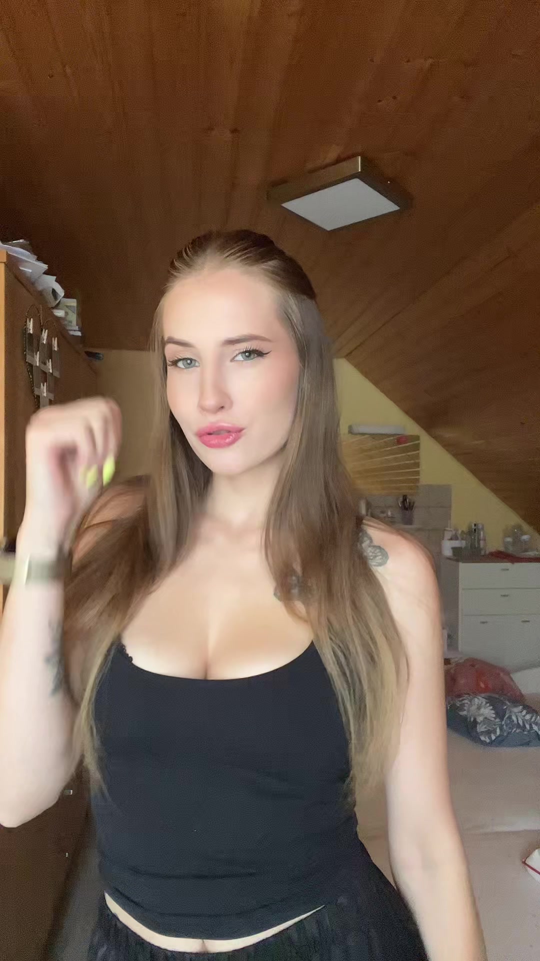 @МАТЬ