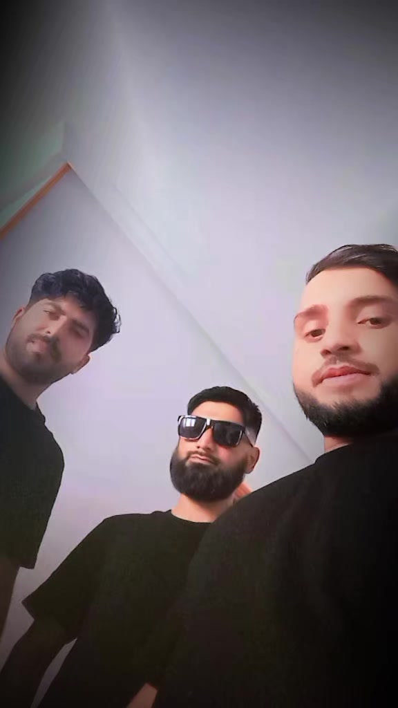 @Malik 722🇵🇰♥️🇪🇸