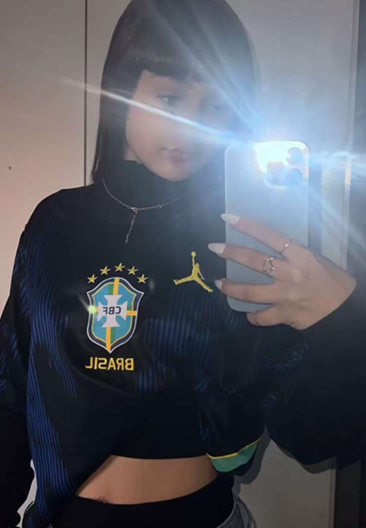 @𝓝athy, sua sister.❦