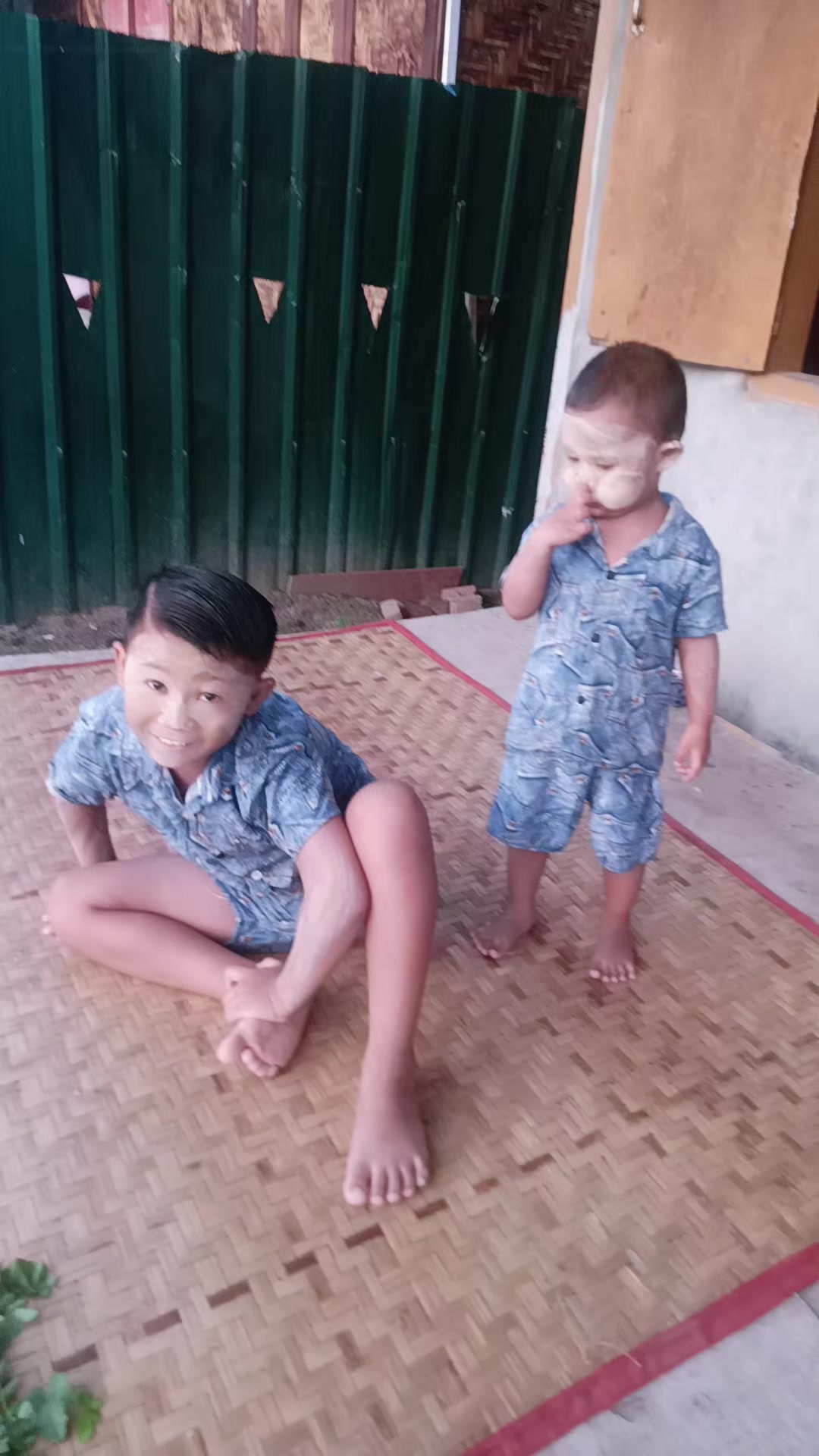 @Lin Lin Aung