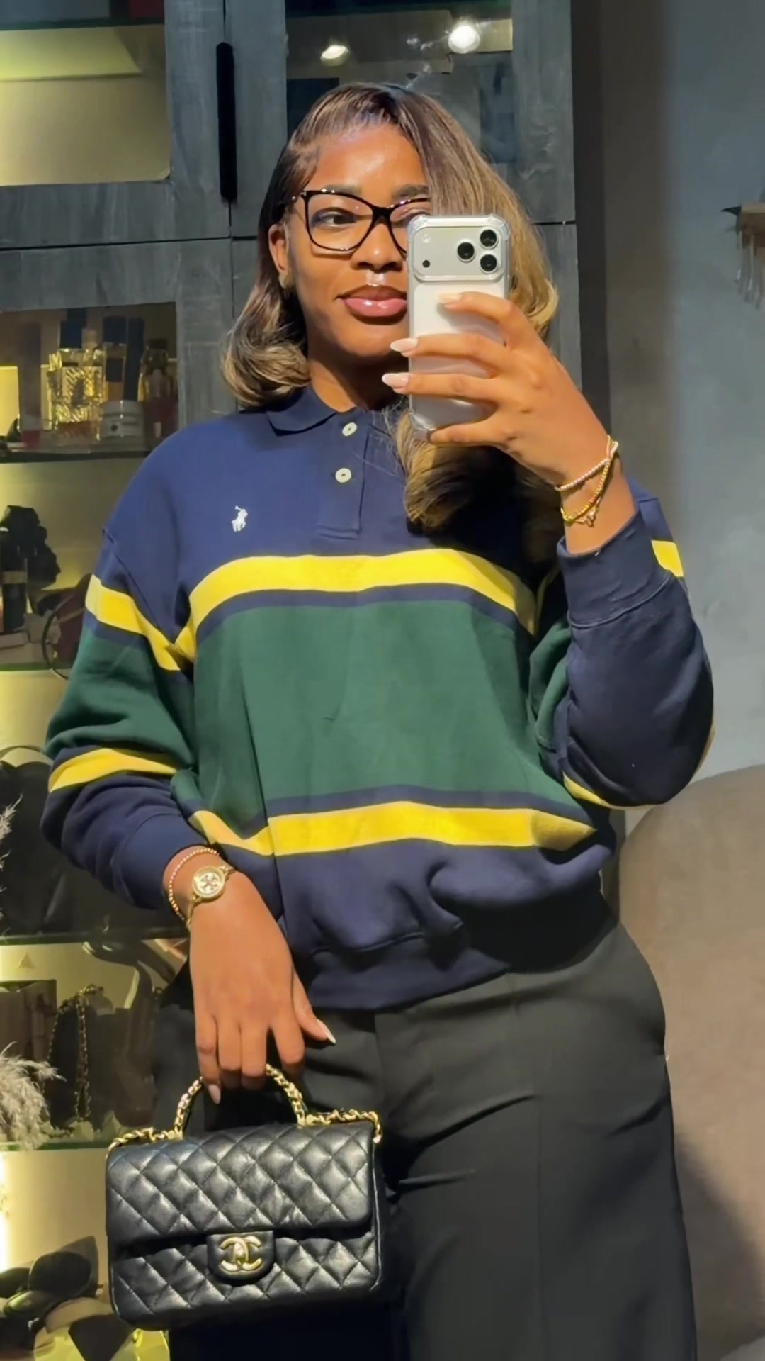 @faveour__