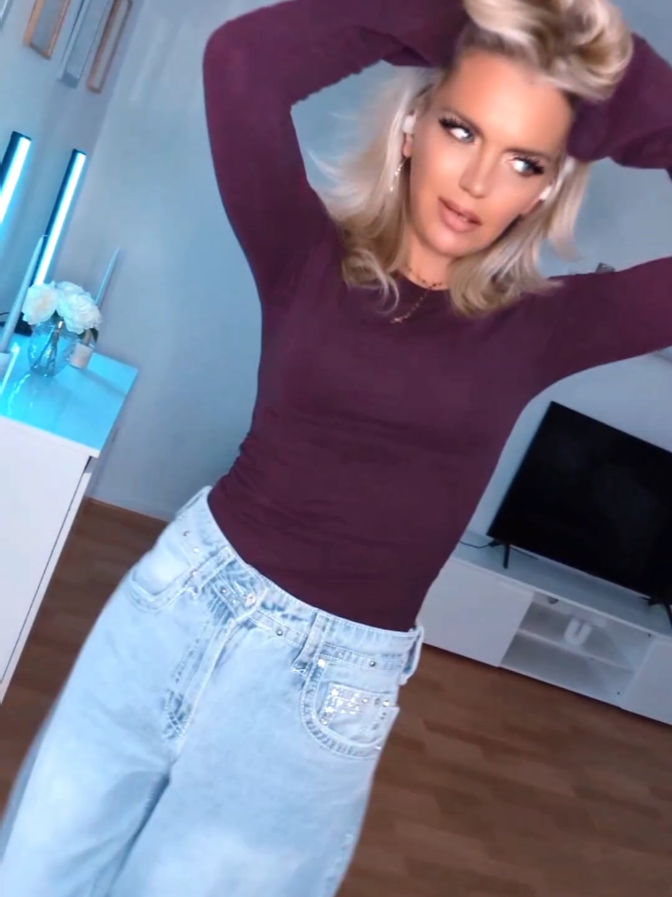 @NickyyyNic