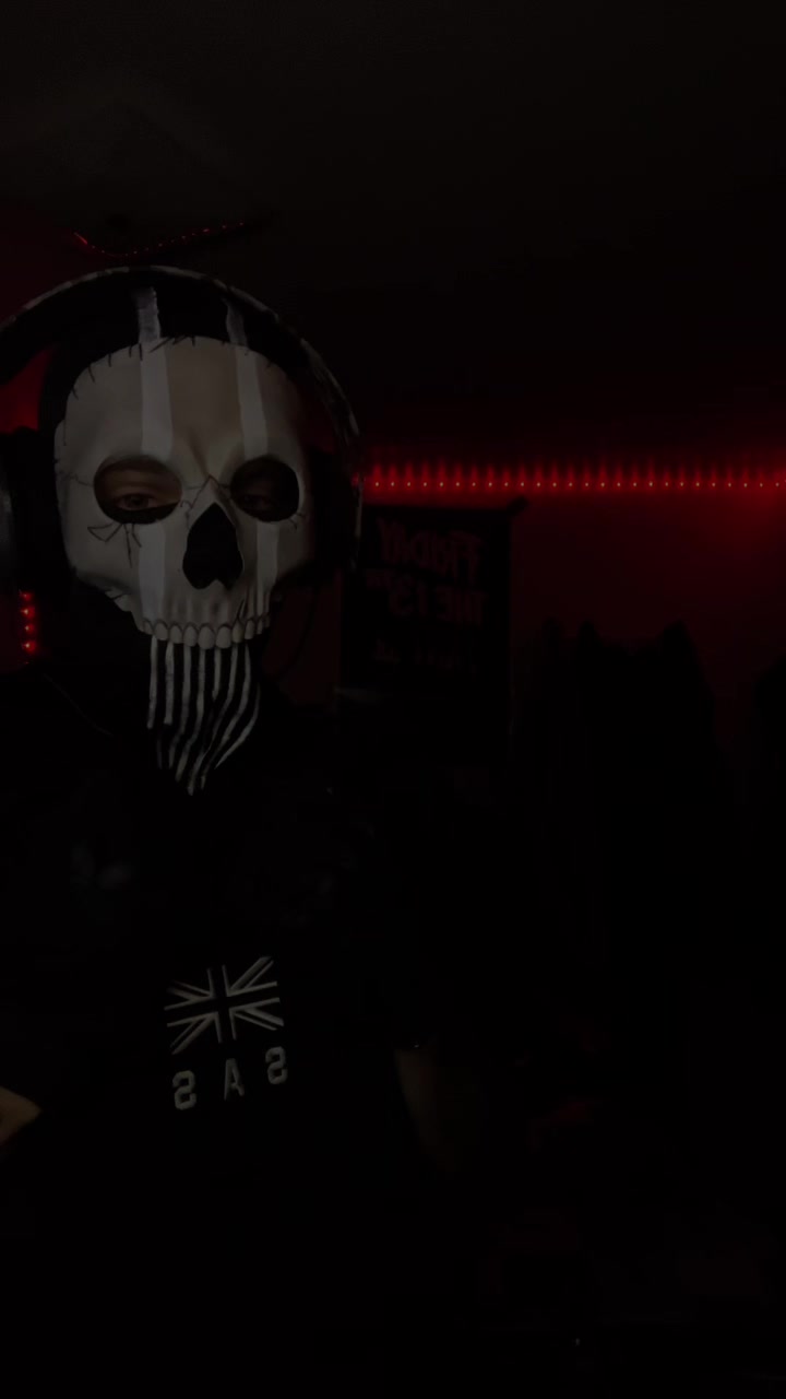 @𝕷𝖔𝖓𝖊𝖑𝖞 𝕲𝖍𝖔𝖘𝖙