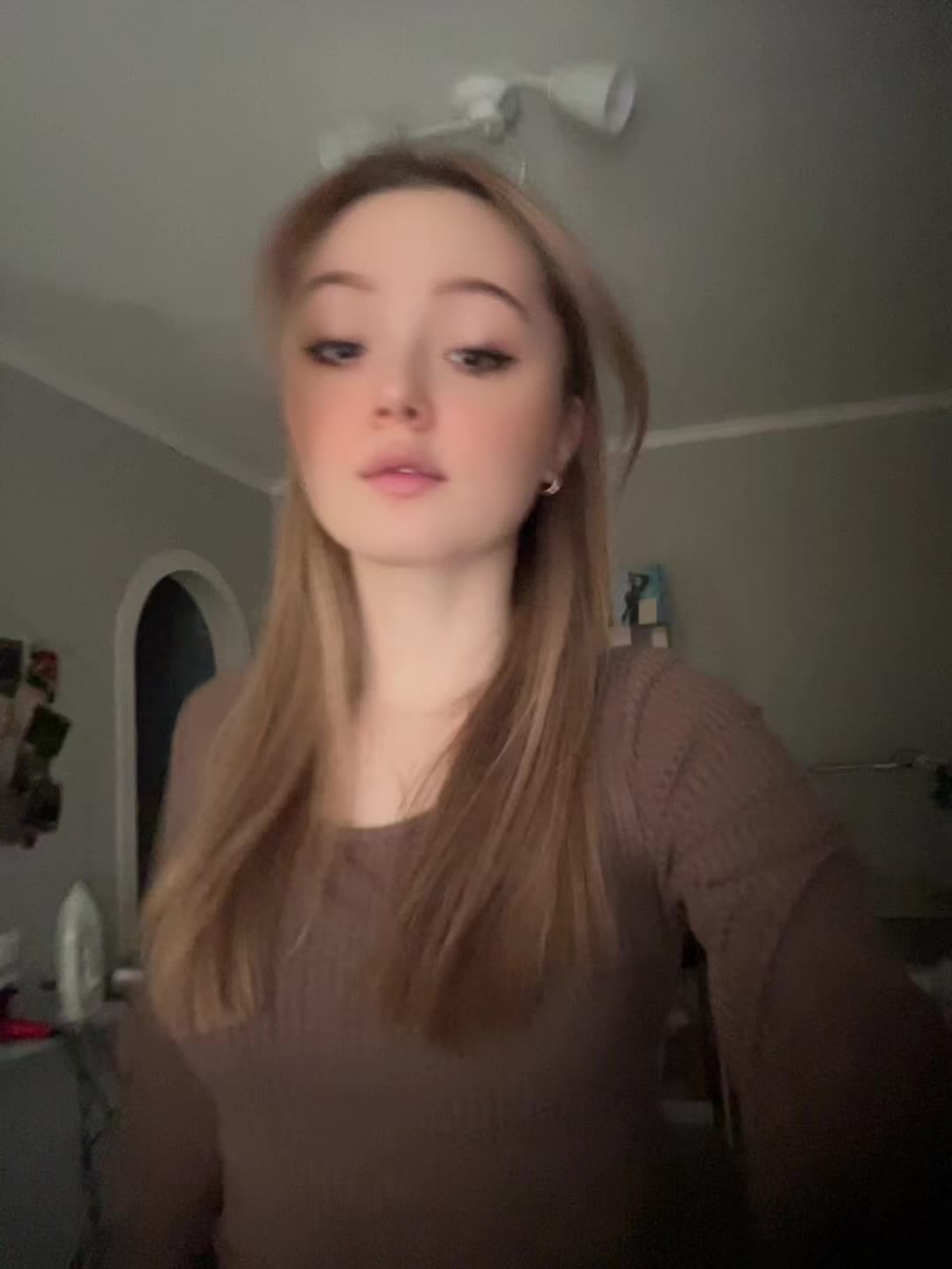 @nelesya